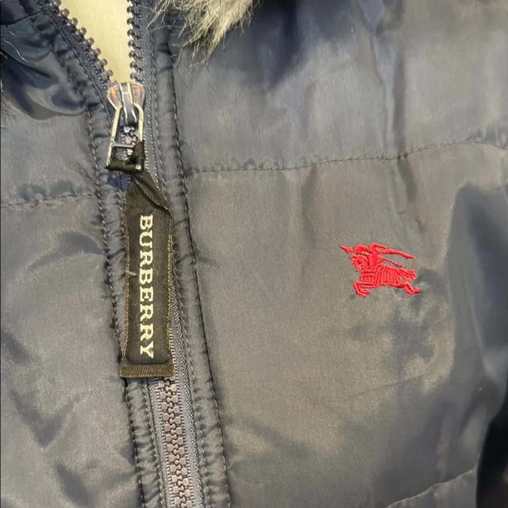 Authentic Burberry Navy Jacket with Faux Fur Hood - Picture 7 of 12